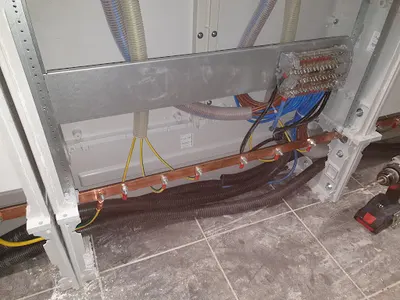 Elektryk Łódź - usługi elektryczne - smart home Grenton - inteligentny dom Grenton - Dobry voltarz Adrian Pokora